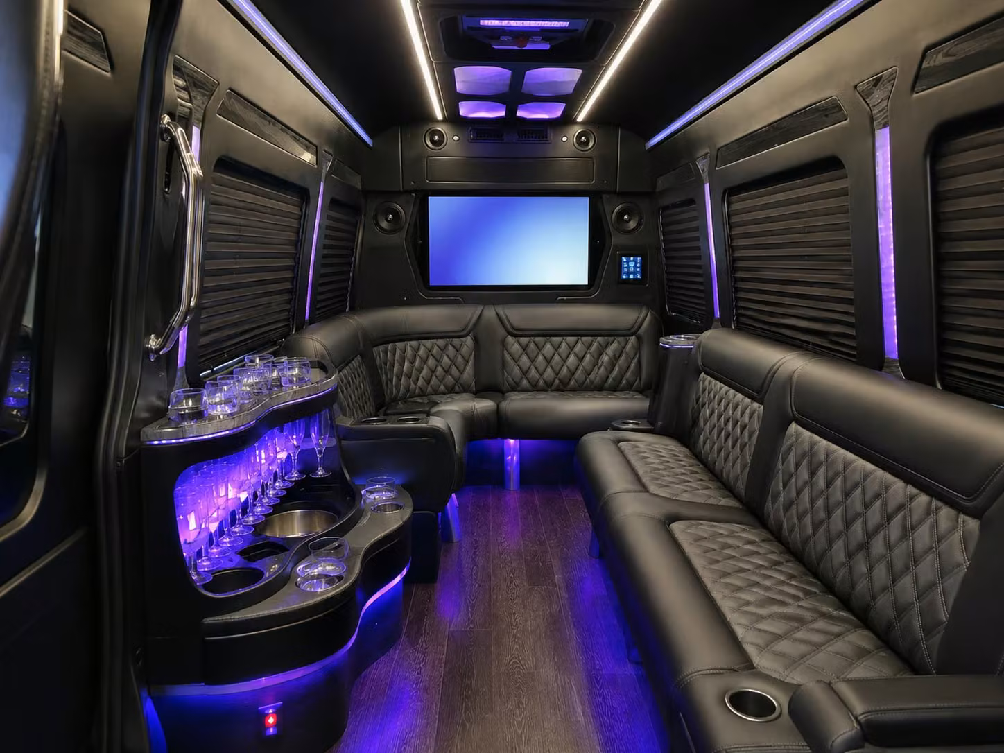 why pembroke pines corporate groups and school trips trust charterbuspembrokepines com for event transportation